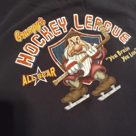 Mans/woman's Grumpy Hockey League Tee Shirt Size XL (has stain) - Picture 3 of 8